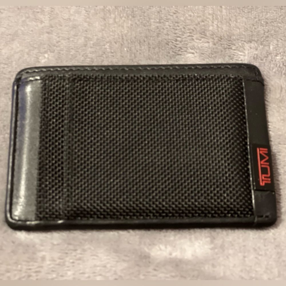 TUMI WALLET